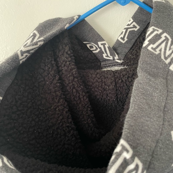 PINK hoodie - Picture 3 of 3